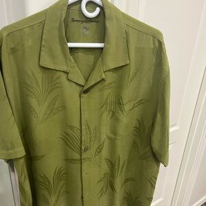 100% silk XL Tommy Bahama camp shirt